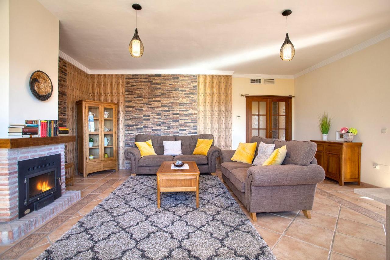 Casa Del Valle Con Piscina Privada Villa Alcaucin Ngoại thất bức ảnh